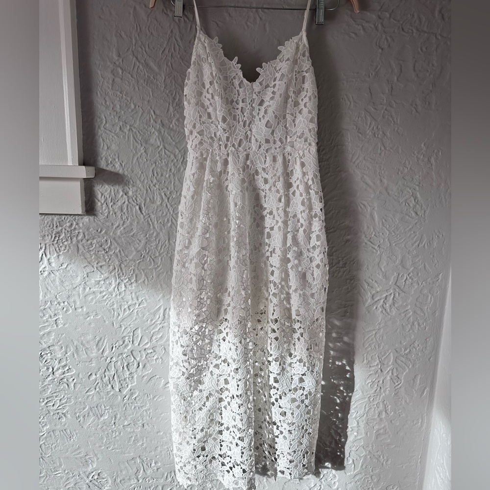 ASTR A-Line Lace Midi Dress